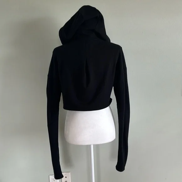 ALO Yoga Extreme Crop Zip Up Hoodie Black - Picture 11 of 13